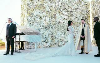 Kim Kardashian – Kanye West: Αντάλλαξαν όρκους αιώνιας πίστης με τον Andrea Bocelli να τους τραγουδά