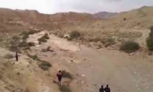 ΑΠΙΣΤΕΥTO!!! - Ένα ποτάμι γεννιέται ξαφνικά στην μέση της ερήμου (Βίντεο)