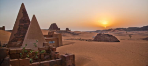 ΟΙ «ΑΝΤΑΓΩΝΙΣΤΕΣ» ΤΗΣ ΓΚΙΖΑΣ: Εντυπωσιακές πυραμίδες «βάζουν τα γυαλιά» στην Αίγυπτο: Από τους Αζτέκους μέχρι την Κίνα [εικόνες]