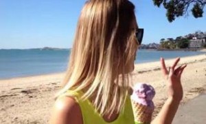ΠΡΕΠΕΙ ΝΑ ΤΟ ΔΕΙΣ! Γι αυτό δεν πρέπει να τρως παγωτό ΚΑΤΩ από δέντρο! (Βίντεο) 