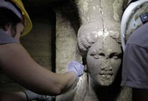 Επίτιμη διευθύντρια Αρχαιοτήτων για Αμφίπολη: Ο τάφος έχει συληθεί