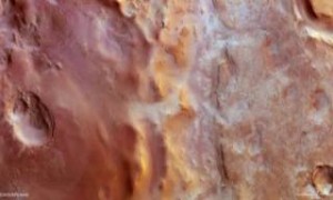 Πάχνη ξηρού πάγου που καλύπτει την Ελλάδα του Άρη κατέγραψε ο δορυφόρος Mars Express
