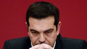 Guardian: ''Ο A.Τσίπρας παρέδωσε την εθνική κυριαρχία της χώρας του''