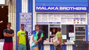 Malaka Brothers Gyro: Το γυράδικο που τρέλανε το Λος Αντζελες (video)