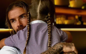 Η Harper Beckham γίνεται ξανά viral λόγω αυτής της φωτογραφίας