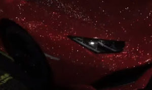 Στόλισε τη Lamborghini με 1,3 εκατομμύρια Swarovski! (video)