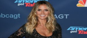 Η Heidi Klum «φυσάει» ακόμα και στα 44 της! (φωτό)