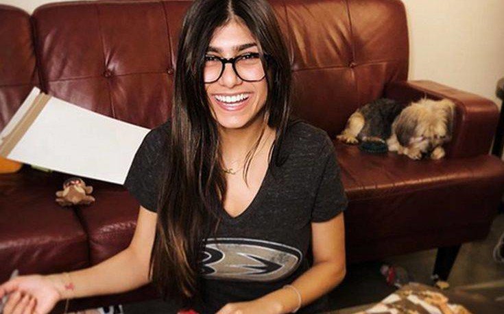 Η Mia Khalifa αποκάλυψε τον λόγο που κρέμασε τις… ζαρτιέρες της