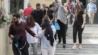 Σοκάρουν οι διάλογοι της μαφίας των αντικαρκινικών φαρμάκων