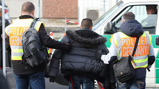 Υπέρ των απελάσεων η πλειοψηφία των Γερμανών