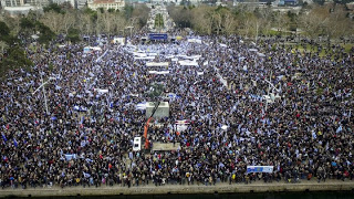 Φωνή λαού και δικτατορική κώφωση κυβερνώντων