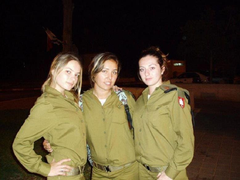 idf-women-18