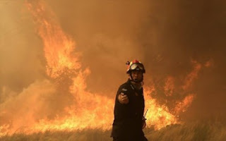 Από αμέλεια ιδιώτη που έκαιγε ξύλα η φονική πυρκαγιά στην Ανατολική Αττική