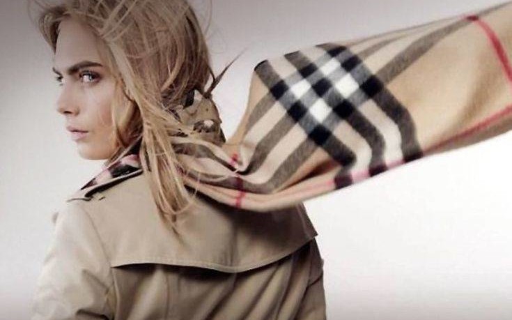 Ο Οίκος Burberry θα σταματήσει να καίει τα απούλητα προϊόντα του