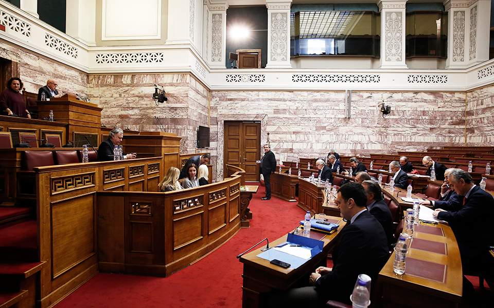 Στην Ολομέλεια η μάχη των Πρεσπών