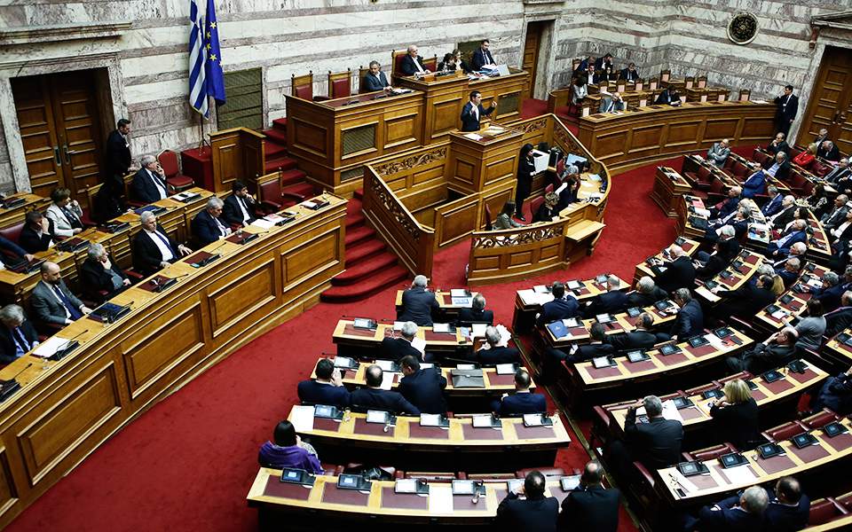 Πρόεδρος Δημοκρατίας και με 151 ψήφους