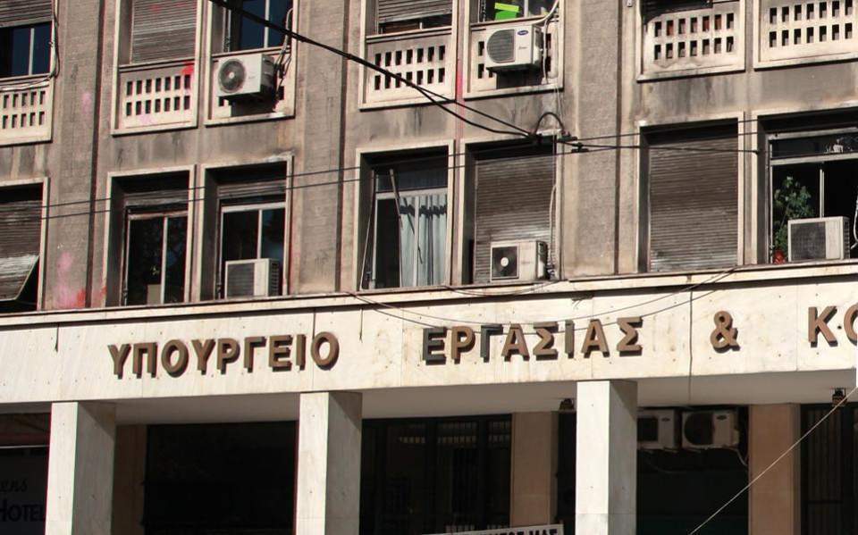 Υπ. Εργασίας: Με τη ρύθμιση των 120 δόσεων θα μπορέσουν να συνταξιοδοτηθούν περίπου 80.000 ασφαλισμένοι