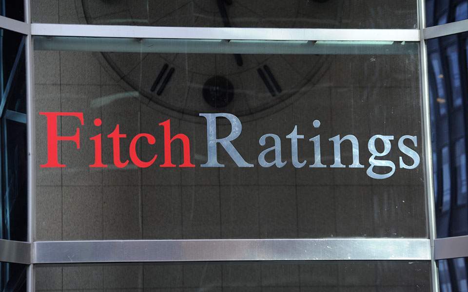 Fitch: Παραμένει στο «BB-» η πιστοληπτική ικανότητα της Ελλάδας